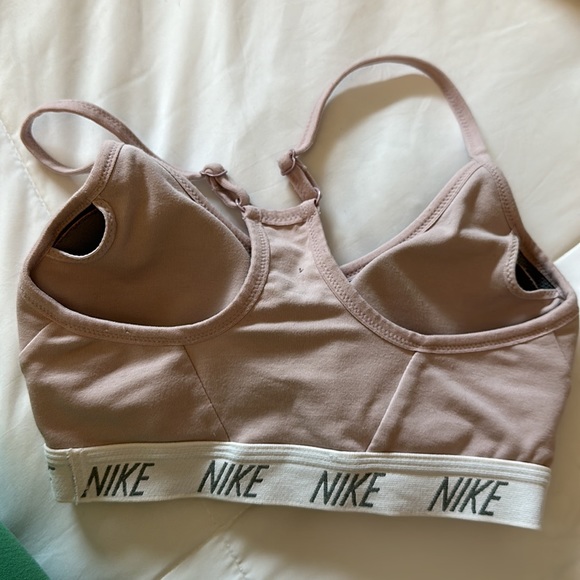 Nike sports bra - Picture 2 of 2